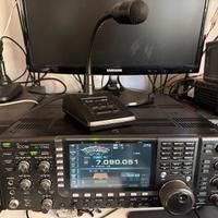 Icom IC 7700
