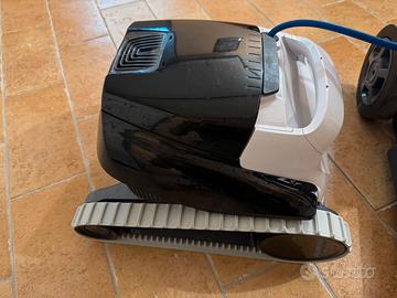 Robot piscina Dolphin PoolStyle AG Digital