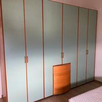 Camera da letto in legno verde