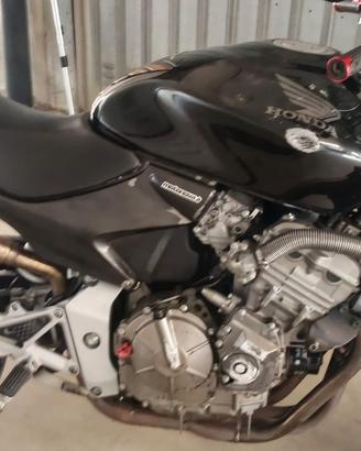 Honda Hornet 600 incidentata