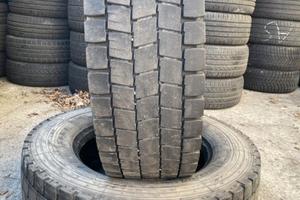 Gomme 245 70 17.5 Michelin  245 70 R17.5