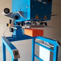 macchina stampa a caldo 