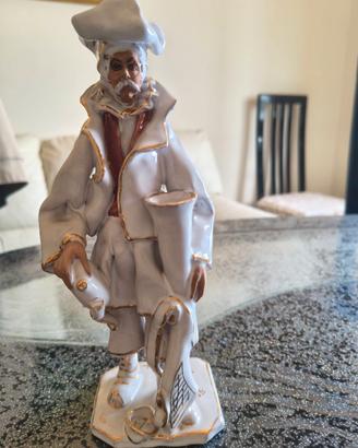 Statuina in porcellana firmata S. Marillo Capodimo