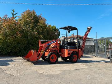P103 Mini terna Eurocomach 215K SEMI NUOVA CON 800
