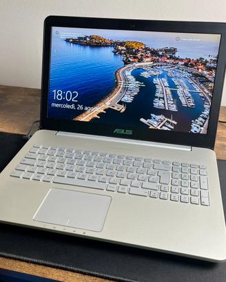 PC Portatile Asus 240GB/16GB i7 GTX960m IPS 4K