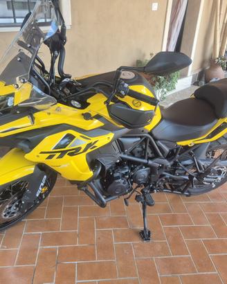 Benelli TRK 502X