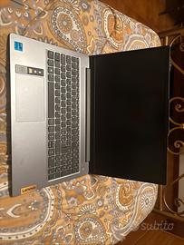 Notebook Lenovo IdeaPad 15.6” Intel i3 8GB RAM SSD