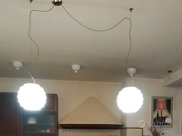 Lampadario f.fabbian  in vetro bianco opaco 