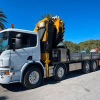 Scania P380 8x2 del 2008 con GRU EFFER 586/6S+JIB