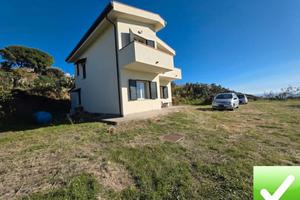 Villa Di Recente Costruzione 2 Livelli Panoramica