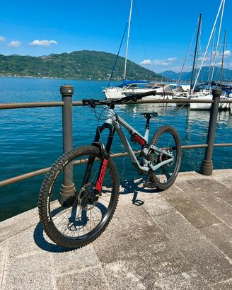 commencal