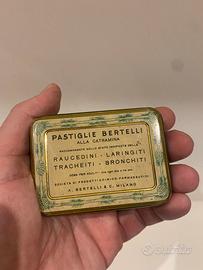 Scatola di latta Pastiglie Bertelli vintage