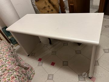 Scrivania. 120/50/67 cm. Zona Rustica