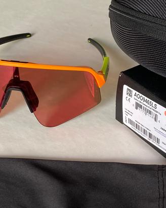 Oakley Sutro Lite Trail Torch