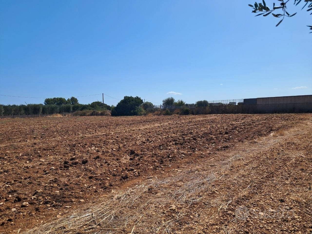 Terreno in Crispiano mq 17.673 - Vista 2