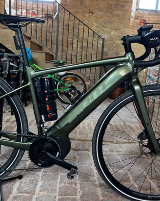 Giant Revolt E+ Pro