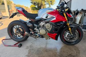 Ducati Streetfighter V4 S