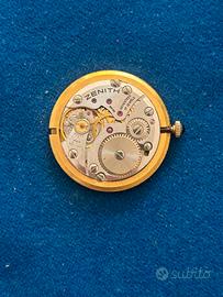 Zenith 2320 con quadrante Movado Museum incompleto