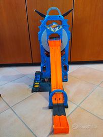 Pista Mega Garage HotWheels