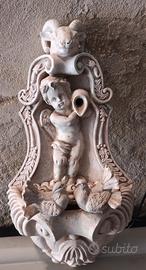 Fontana decorativa con angelo 