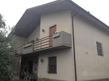 FORLI' casa indipendente con possibilita' due appa