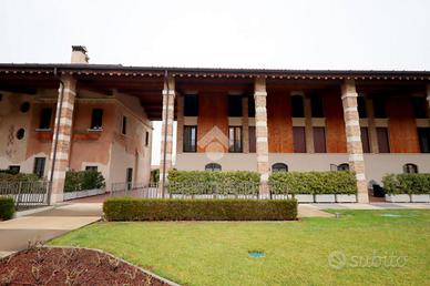 3 LOCALI A BORGOSATOLLO