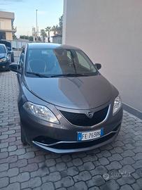 Lancia Ypsilon 1.2 69 CV 5 porte GPL Ecochic Plati