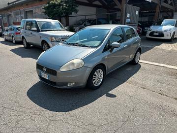 Fiat Grande Punto Grande Punto 1.4 Starjet 16V 5 p