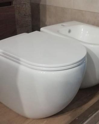 WC + copriwc e bidet