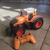 Trattore radiotelecomandato con luci