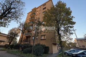 Ampio bilocale con posto auto