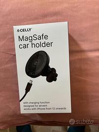 Supporto per iPhone su auto con tecnologia MagSafe