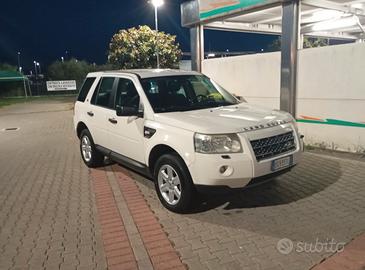 LAND ROVER ANNO 2010