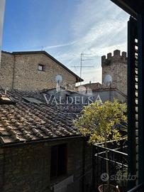 Appartamento di 88 m² con 4 locali a Poggibonsi