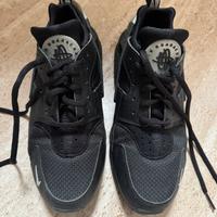 Scarpe Nike Air Huarake n. 40