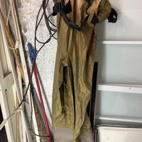 Stvaloni a salopetta per pesca