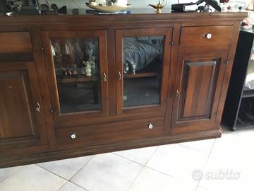 Credenza in arte povera