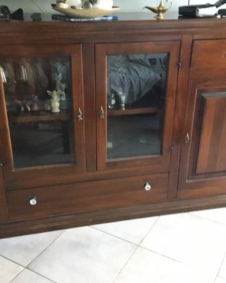 Credenza in arte povera
