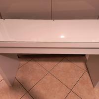 scrivania con vetro ikea