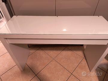 scrivania con vetro ikea
