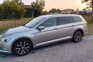 Volkswagen Passat 2.0 TDI DSG Highline BlueMotion 