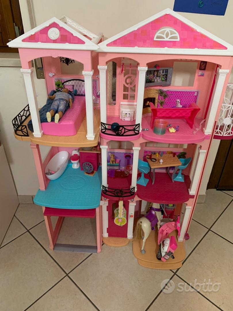 Casa della store barbie usata