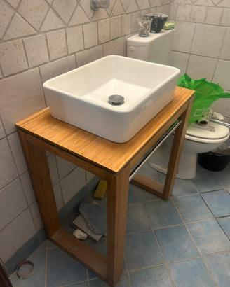 Lavandino design in ceramica con mobile in legn