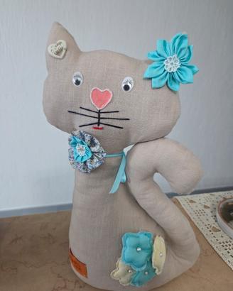 gatto  fermaporta. 