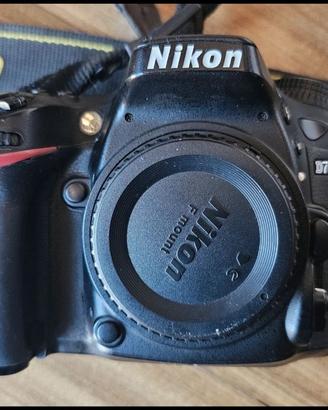 NIKON 7100