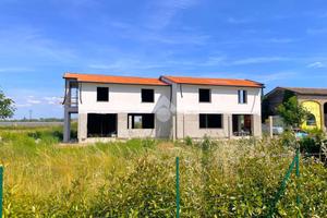 PORZIONE DI BIFAMILIARE A NOCETO