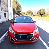 Peugeut 208