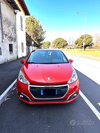 Peugeut 208