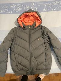 Piumino nike xl età 13/15 anni