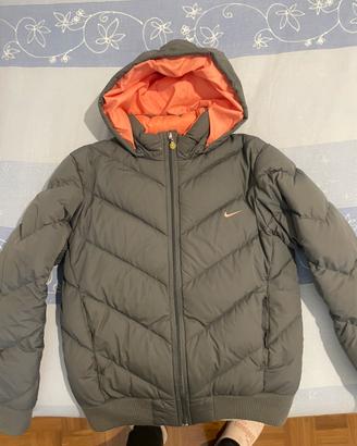 Piumino nike xl età 13/15 anni